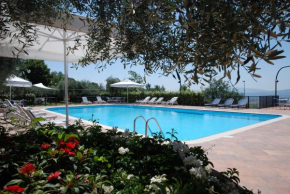 Отель Hotel La Terrazza RESTAURANT & SPA  Ассизи